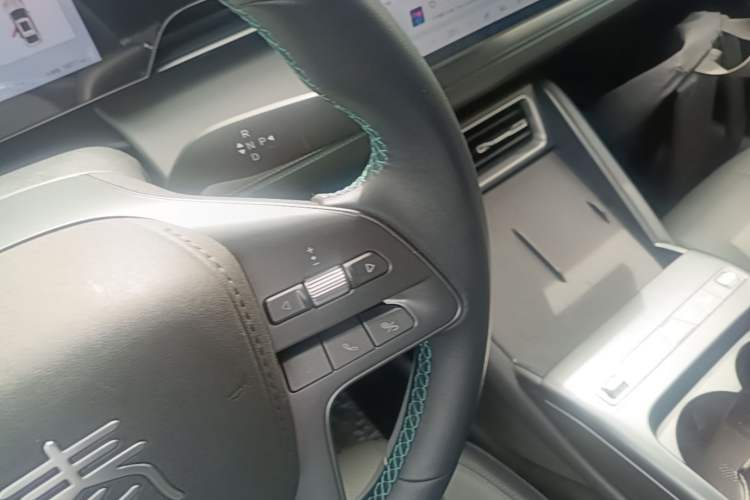 Used BYD Qin L 2025 EV 545KM Beyond Version Gear Lever