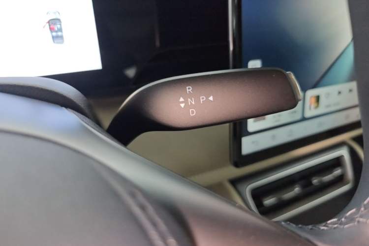 Used BYD Qin L 2025 EV 545KM Cloud Suspension Edition Gear Lever