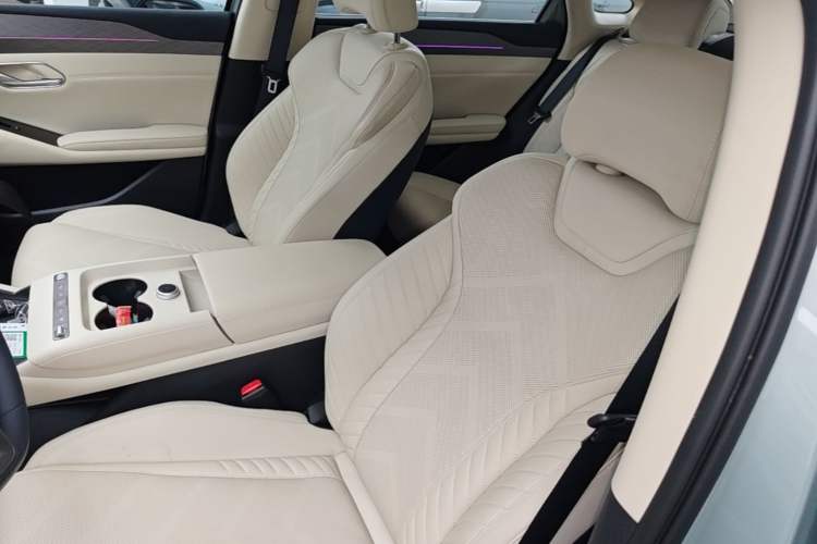 Used BYD Qin L 2025 EV 545KM Cloud Suspension Edition Left Front Seat
