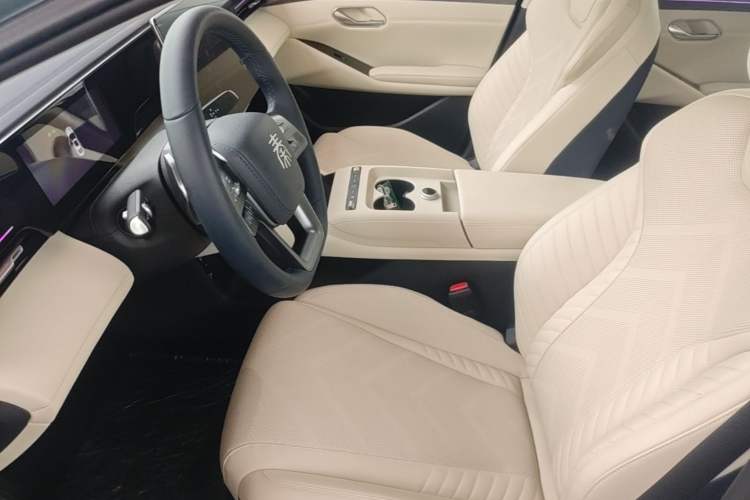 Used BYD Qin L 2025 EV 545KM Cloud Suspension Edition Left Front Seat