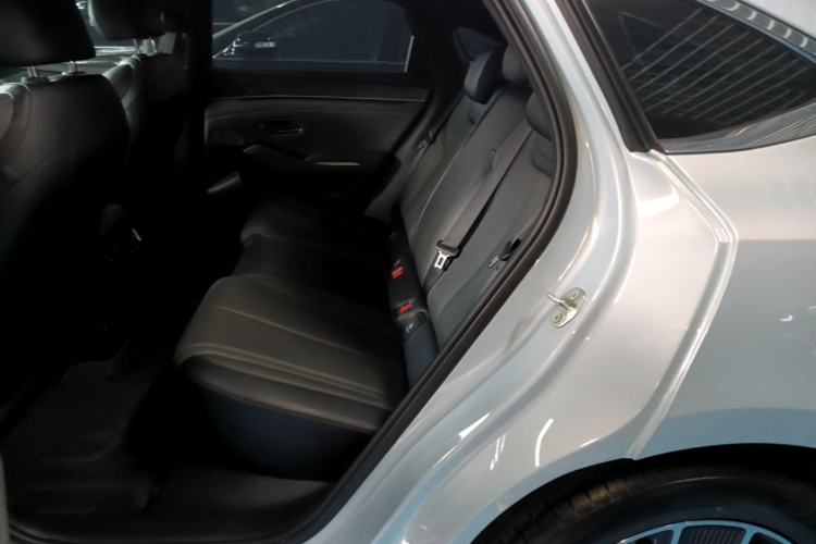Used BYD Qin L 2025 DM-i Smart Drive 80KM Superior Model Left Rear Seat