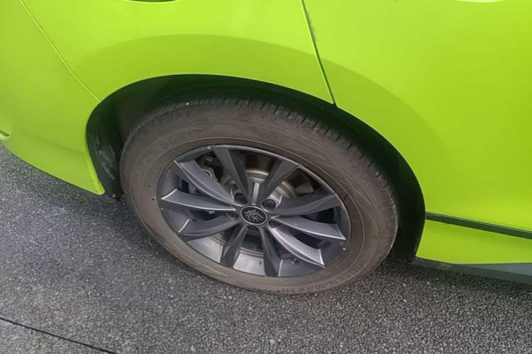 Used BYD Qin L 2025 EV 545KM Beyond Version Right Rear Wheel Hub