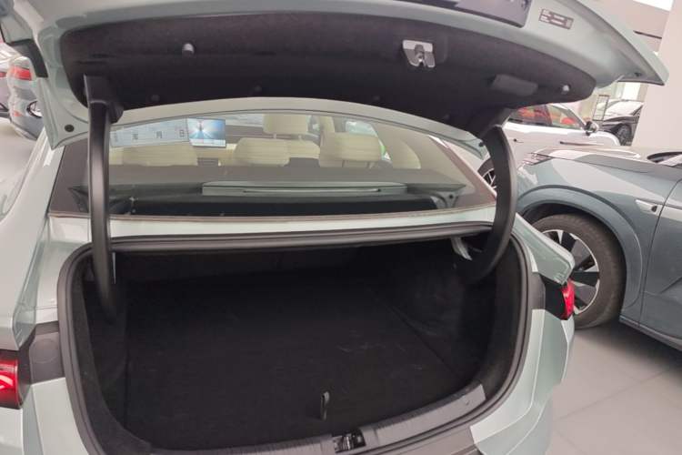 Used BYD Qin L 2025 EV 545KM Cloud Suspension Edition Trunk