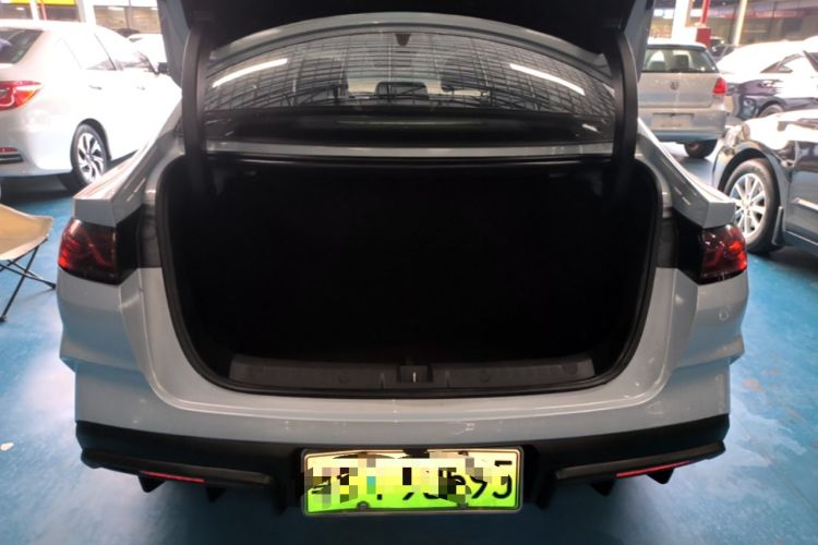 Used BYD Qin L 2025 DM-i Smart Drive 80KM Superior Model Trunk