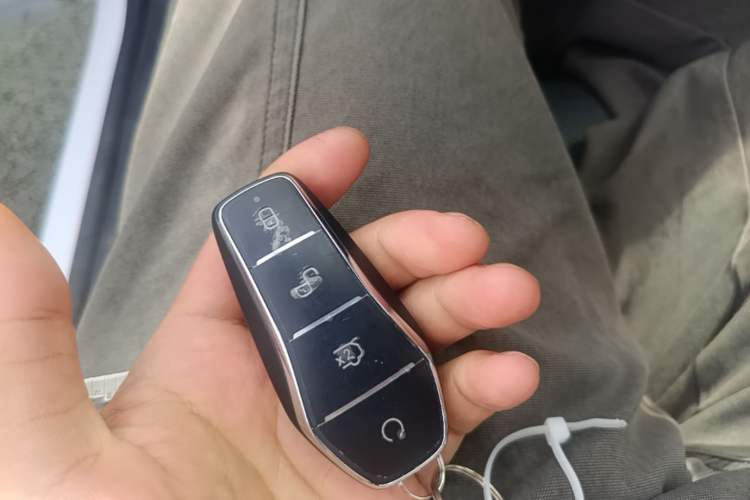 Used BYD Qin L 2025 EV 545KM Beyond Version Vehicle Key