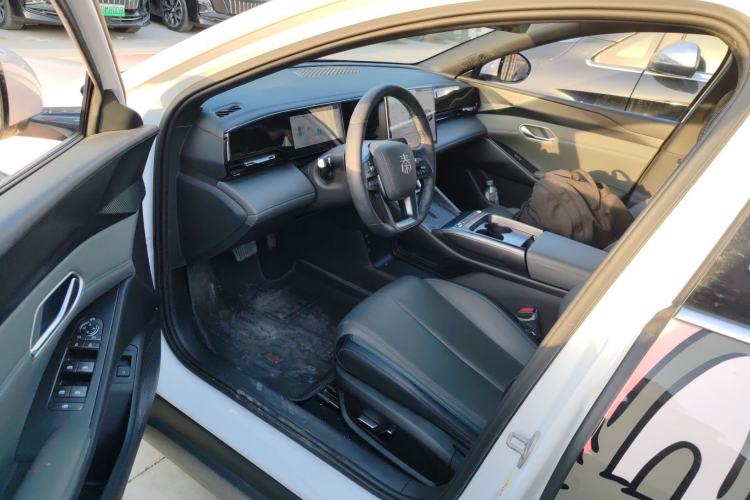 Used BYD Qin L 2025 EV 470KM Leading Edition Left Front Seat