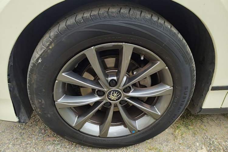 Used BYD Qin L 2025 EV 470KM Leading Edition Left Front Wheel Hub