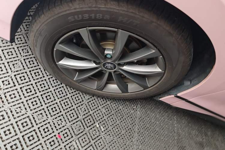 Used BYD Qin L 2025 EV 545KM Beyond Version Left Front Wheel Hub
