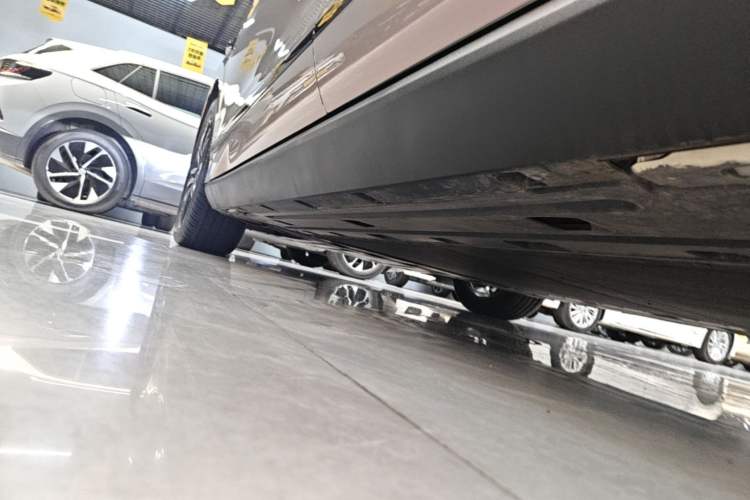 Used BYD Qin L 2025 EV 545KM Excellence Edition Left Side Sill
