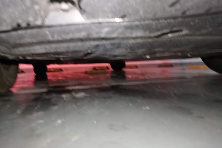 Used BYD Qin L 2025 DM-i Smart Drive 80KM Leading Model Chassis Front Right