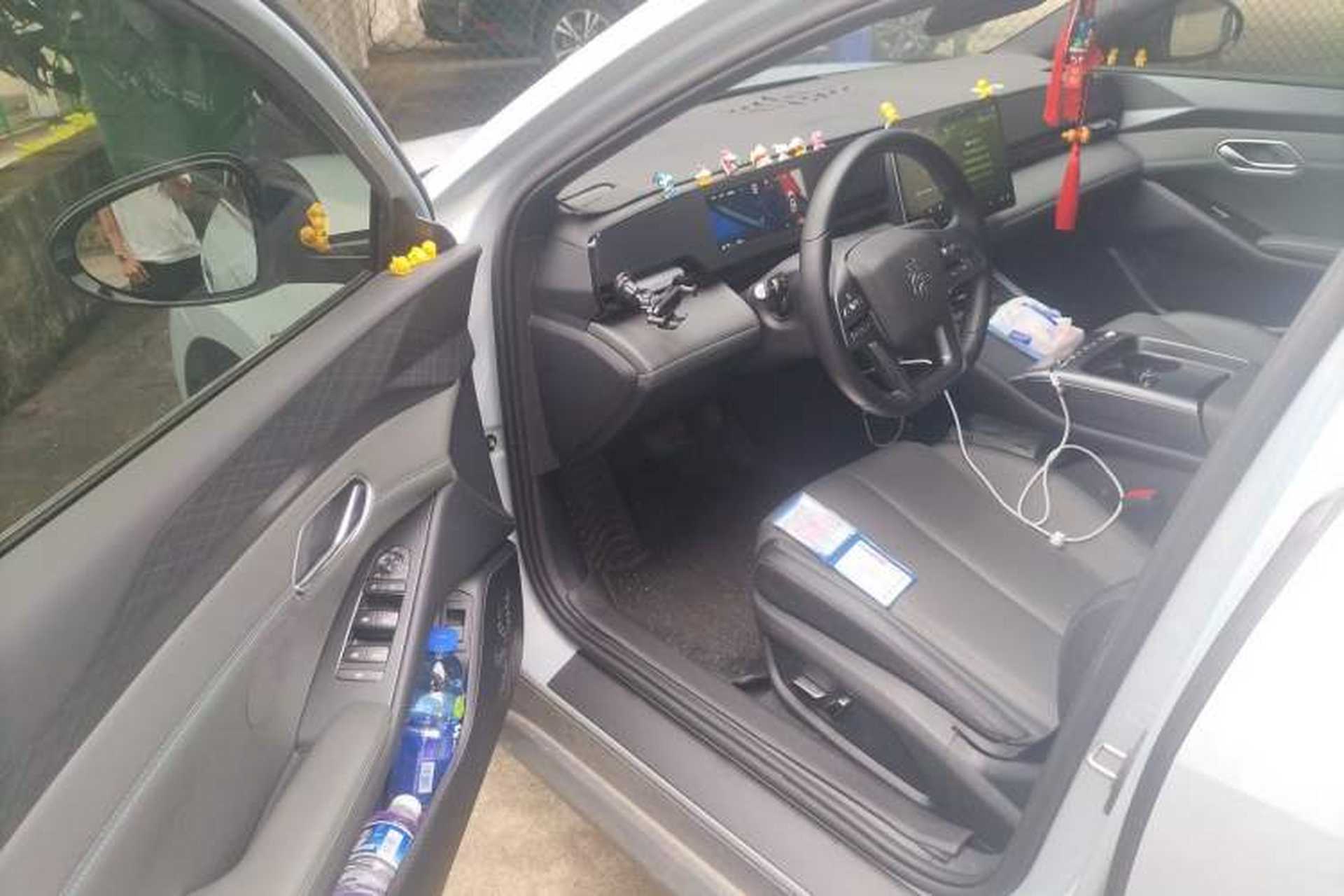 Used BYD Qin L 2025 EV 545KM Beyond Version Driver Seat