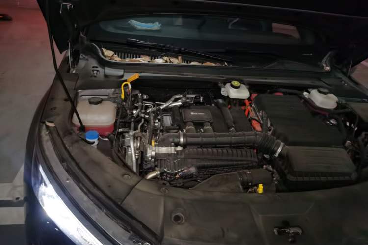 Used BYD Qin L 2025 DM-i Smart Drive 80KM Leading Model Engine Bay Right