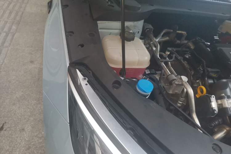 Used BYD Qin L 2025 DM-i Smart Drive 120KM Leading Model Engine Bay Right