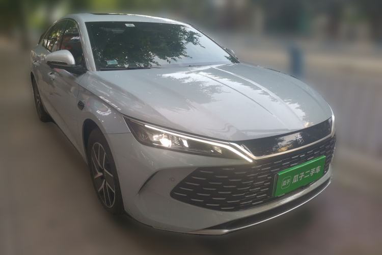Used BYD Qin L 2025 DM-i Smart Drive 120KM Leading Model Front Right 45 Deg