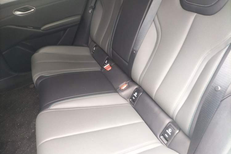 Used BYD Qin L 2025 EV 545KM Beyond Version Left Rear Seat