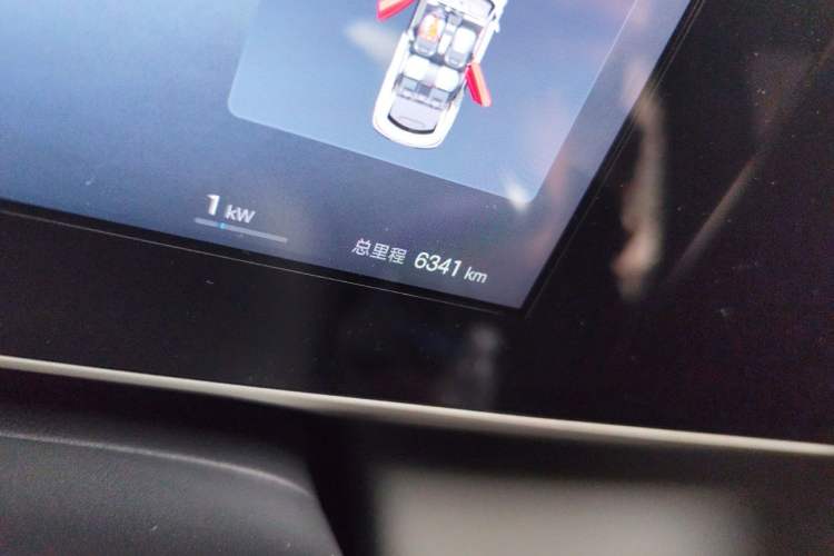 Used BYD Qin L 2025 DM-i Smart Drive 80KM Leading Model Odometer Close Up