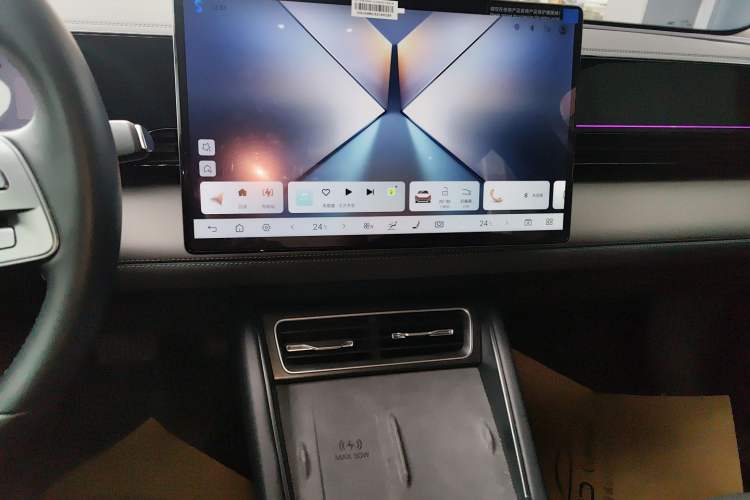 Used BYD Qin L 2025 EV 545KM Excellence Edition Audio And AC Panel