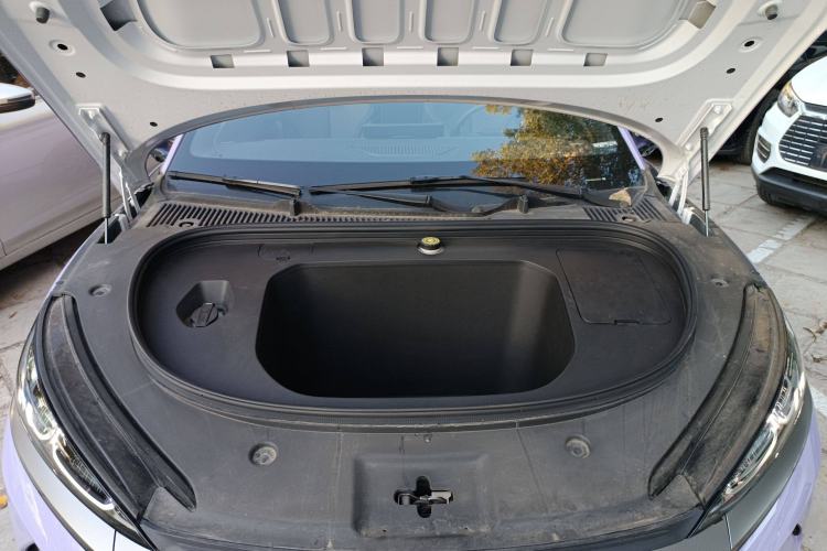 Used BYD Qin L 2025 EV 545KM Beyond Version Engine Bay