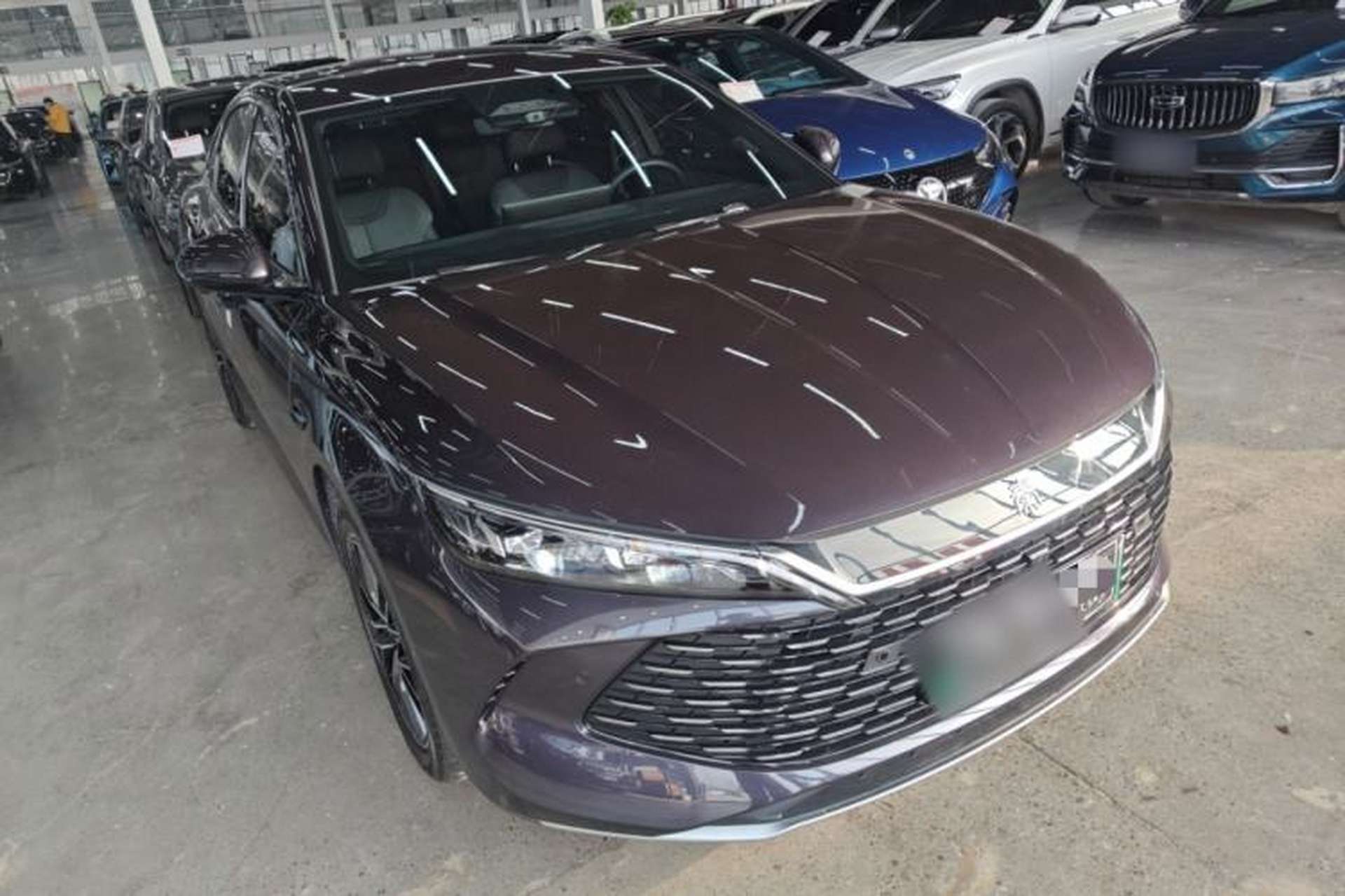 Used BYD Qin L 2025 DM-i Smart Drive 120KM Excellence Model Exterior 1