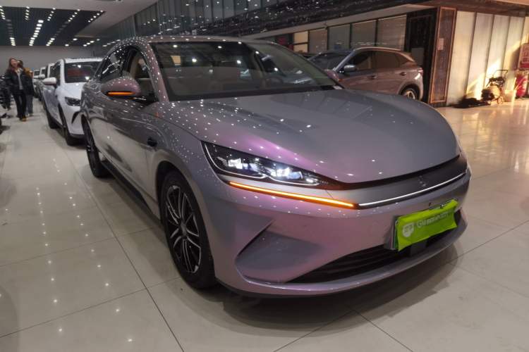 Used BYD Qin L 2025 EV 545KM Excellence Edition Front Right 45 Deg