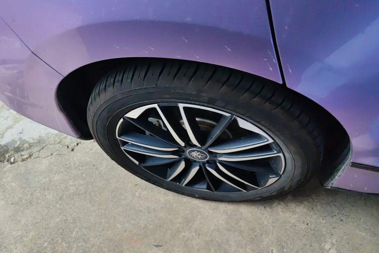 Used BYD Qin L 2025 EV 545KM Excellence Edition Right Rear Wheel Hub