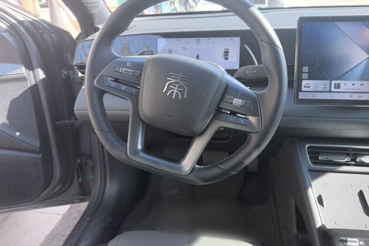 Used BYD Qin L 2025 EV 545KM Beyond Version Steering Wheel