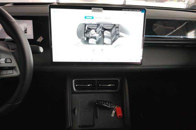 Used BYD Qin L 2025 EV 545KM Excellence Edition Audio And AC Panel