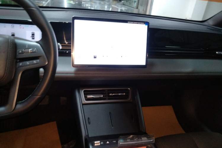 Used BYD Qin L 2025 EV 545KM Beyond Version Audio And AC Panel