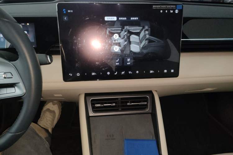 Used BYD Qin L 2025 EV 545KM Excellence Edition Audio And AC Panel