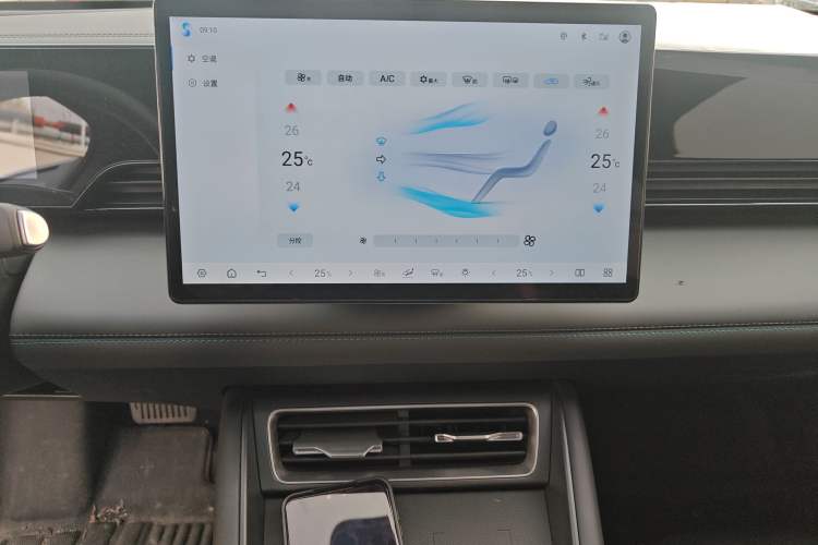 Used BYD Qin L 2025 EV 545KM Beyond Version Audio And AC Panel