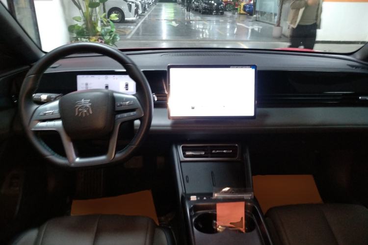 Used BYD Qin L 2025 EV 545KM Beyond Version Center Console