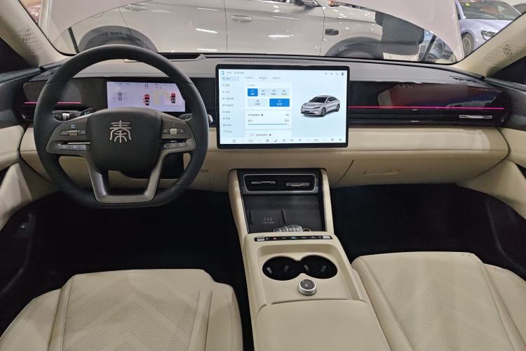 Used BYD Qin L 2025 EV 545KM Cloud Suspension Edition Center Console