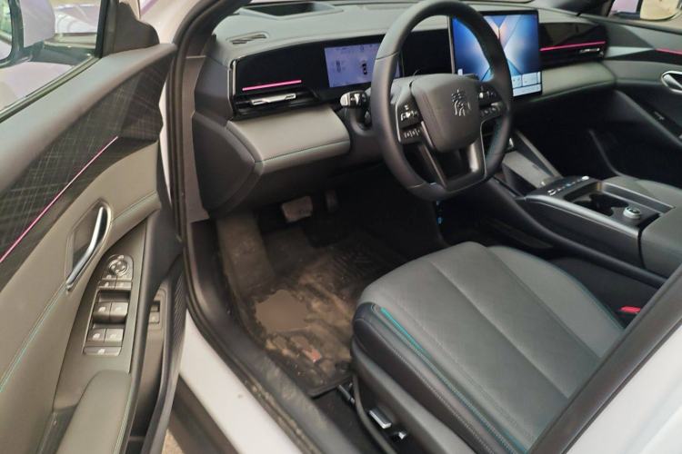 Used BYD Qin L 2025 EV 545KM Excellence Edition Driver Seat