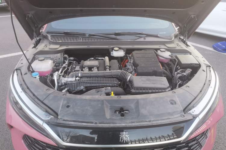 Used BYD Qin L 2025 DM-i Smart Drive 120KM Superior Model Engine Bay