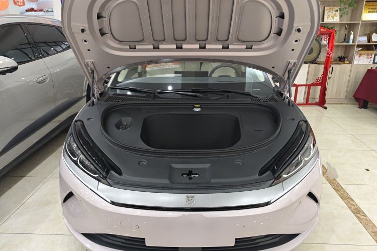 Used BYD Qin L 2025 EV 545KM Cloud Suspension Edition Engine Bay