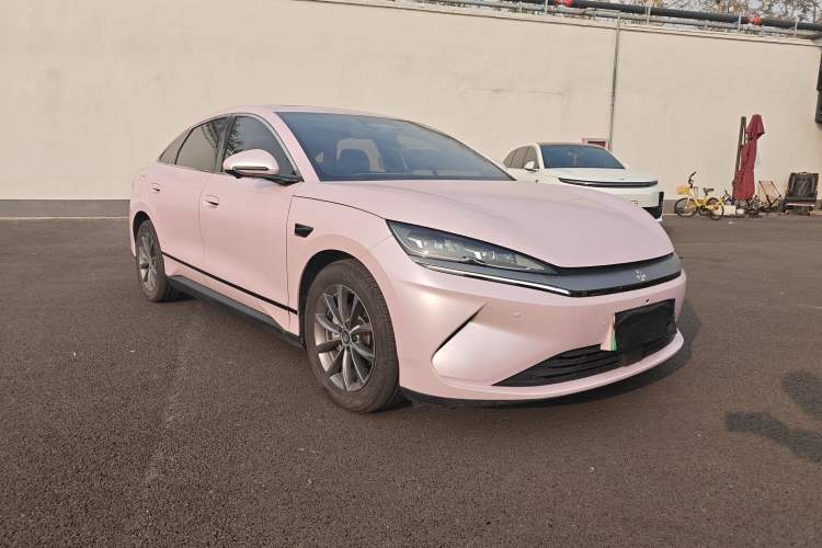 Used BYD Qin L 2025 EV 545KM Beyond Version Front Right 45 Deg