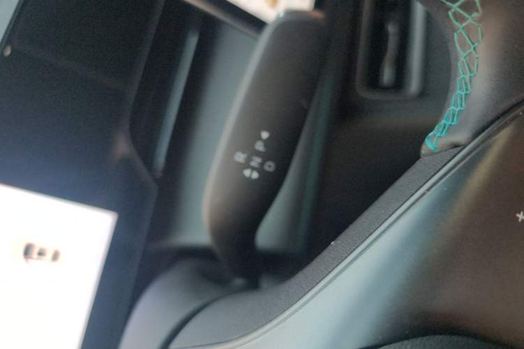 Used BYD Qin L 2025 EV 545KM Beyond Version Gear Lever