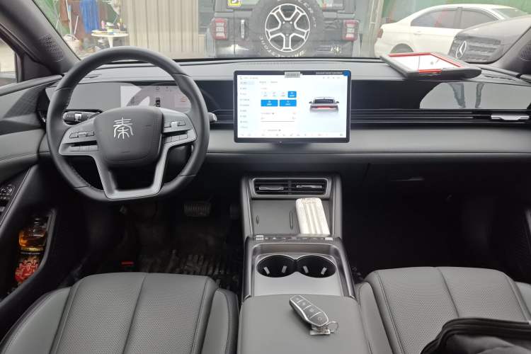 Used BYD Qin L 2025 EV 545KM Beyond Version Interior 2