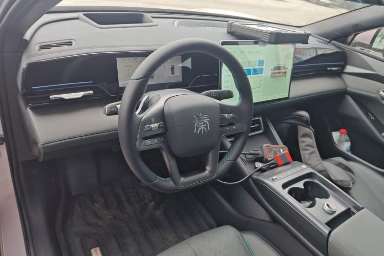 Used BYD Qin L 2025 EV 545KM Excellence Edition Interior 2
