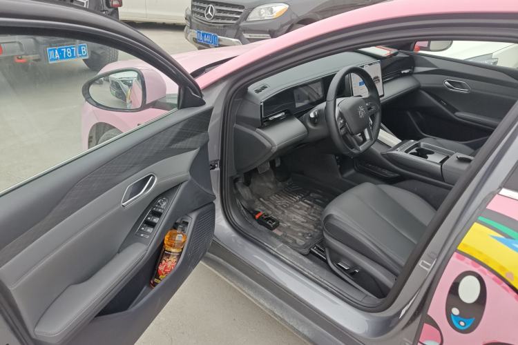 Used BYD Qin L 2025 EV 545KM Beyond Version Interior 3