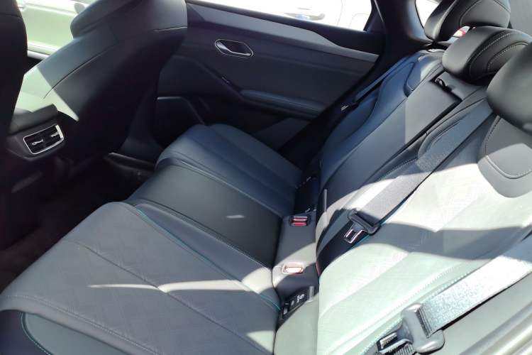 Used BYD Qin L 2025 EV 545KM Excellence Edition Interior 4