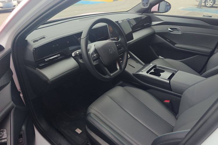 Used BYD Qin L 2025 EV 545KM Beyond Version Left Front Seat