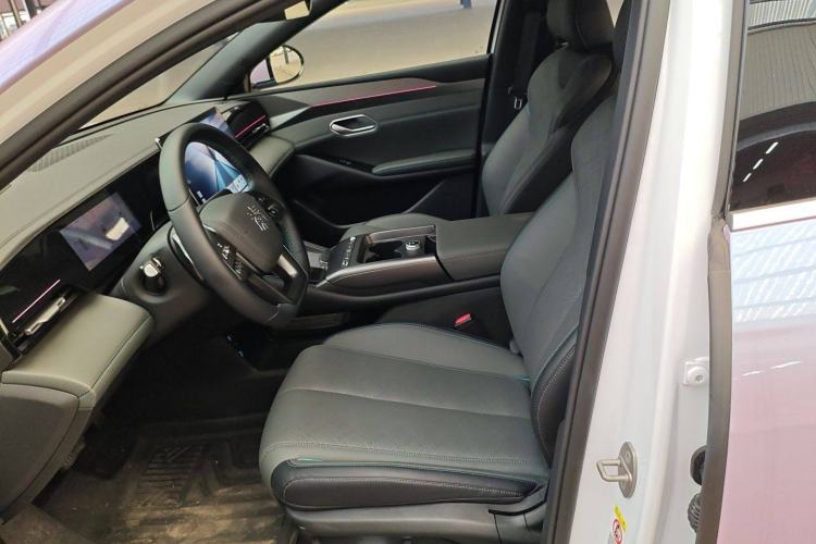 Used BYD Qin L 2025 EV 545KM Excellence Edition Left Front Seat