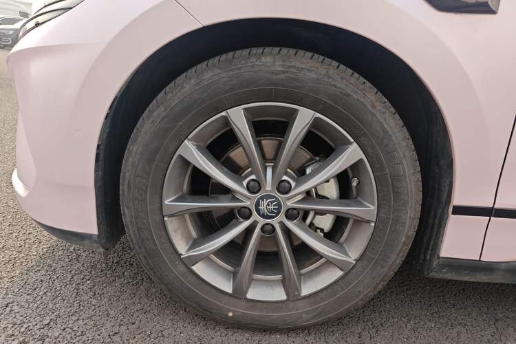 Used BYD Qin L 2025 EV 545KM Beyond Version Left Front Wheel Hub