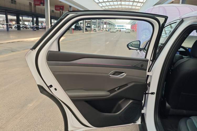 Used BYD Qin L 2025 EV 545KM Excellence Edition Left Rear Door Interior