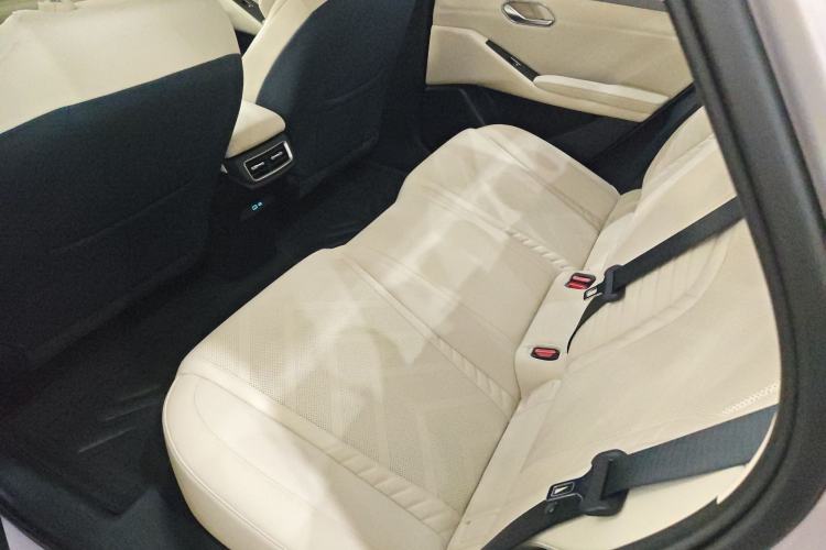 Used BYD Qin L 2025 EV 545KM Cloud Suspension Edition Left Rear Seat