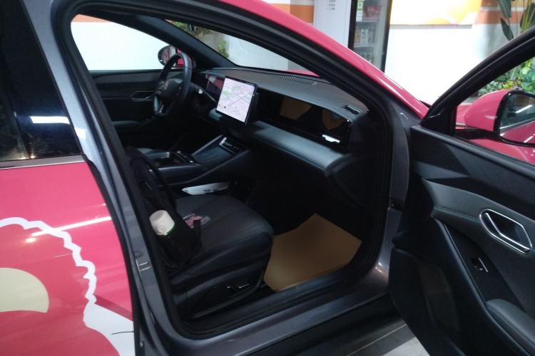 Used BYD Qin L 2025 EV 545KM Beyond Version Right Front Seat