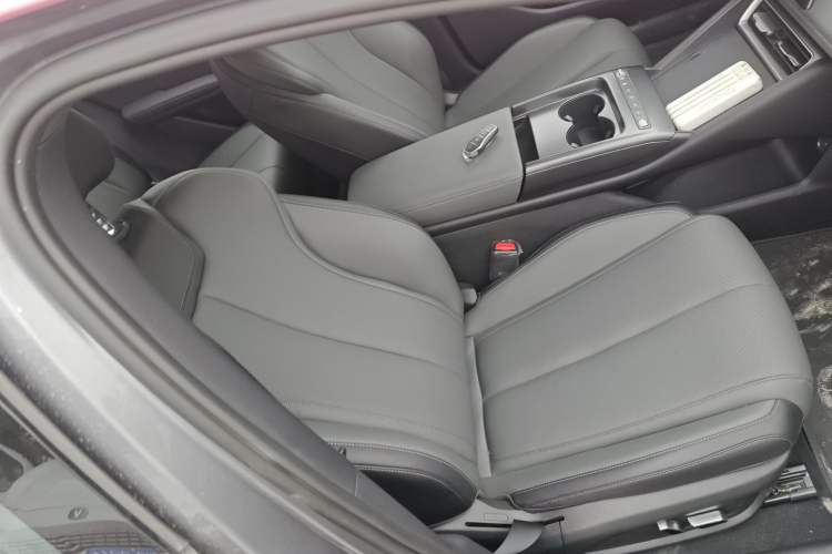 Used BYD Qin L 2025 EV 545KM Beyond Version Right Front Seat