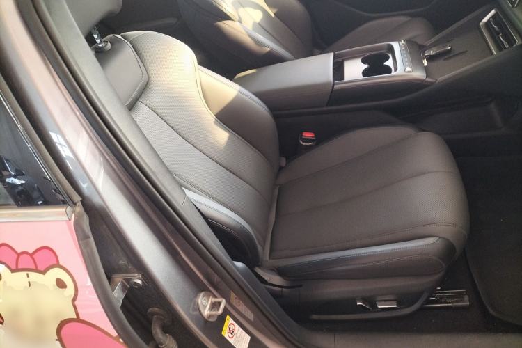 Used BYD Qin L 2025 EV 545KM Beyond Version Right Front Seat