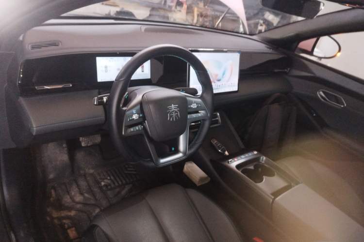Used BYD Qin L 2025 EV 545KM Beyond Version Steering Wheel